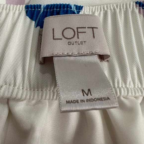 Loft Skirt - Picture 3 of 4